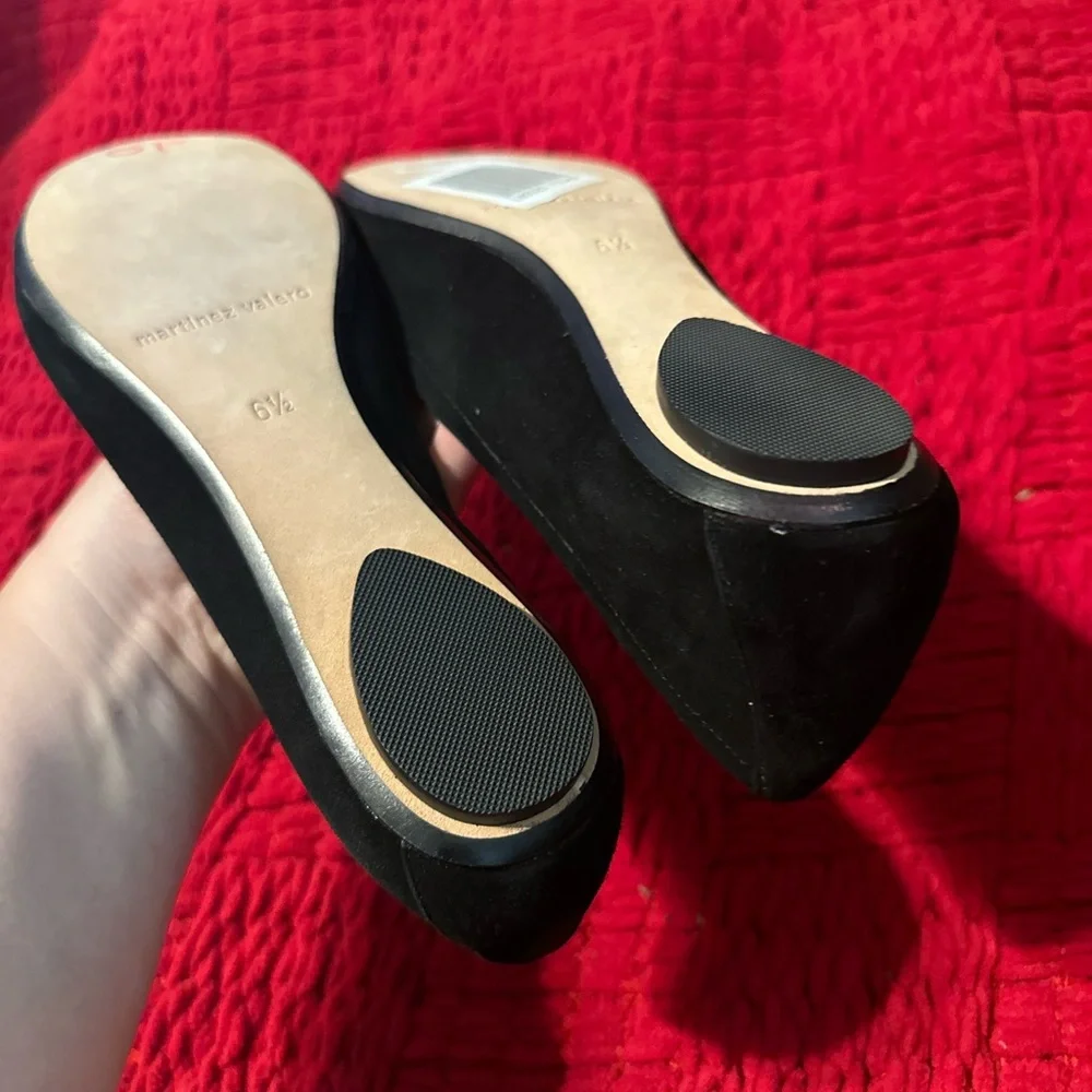 NWT Martinez Valero Black Suede Rhinestone Bow Gorgeous Ballet Flats 6.5 - Picture 3 of 11